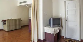 Holiday Hotel Kochi - Image 5