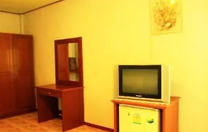 Hillside Bungalows & Restaurant - Image 3