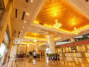 Yantai Longkou Moon Bay Seaview Hotel - Image 2