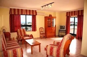 Torre Corinto Apart-Suites Sagunto - Image 3