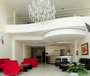 Plaza Real Hotel - Image 4
