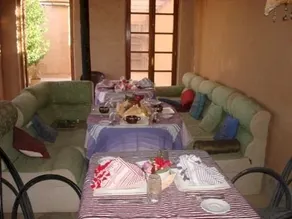 Riad Roses - Image 4