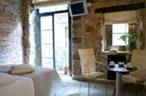 Ainb Plaza Catalaunya Apartments - Image 4