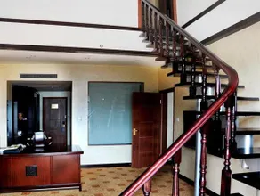 Jinhu Hotel - Image 3