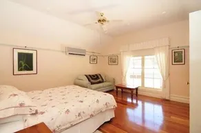 Sandholme Guesthouse - Image 4