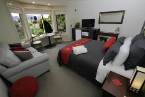 Stay Inn - Image 5