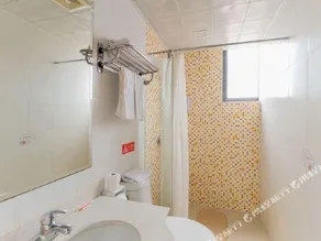 Home Inn (Shanghai Meilan Lake Yueluo Road) - Image 3