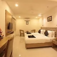 Town Gate Inn - Image 2