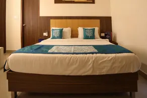 Oyo Premium Andhra Hospital - Image 5