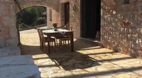 Leonidio Rock climbing house - Image 4