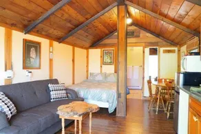 Gordon's Beach Farm Stay B&B - Image 4