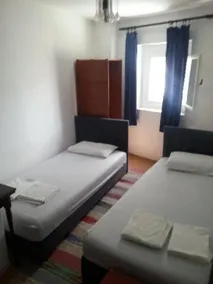 ROOMS SUPERB LOCATION - Image 5