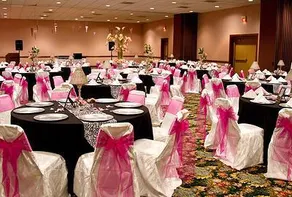 McCoy's Inn and Conference Center - Image 5