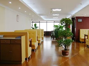 Causeway Bay Hotel - Image 2