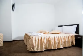Hostel Karisma - Image 4