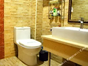 Sports Hotel - Image 5
