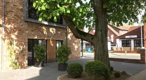 The Townhouse Apartment - Image 2