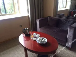 Luming Hotel - Image 2
