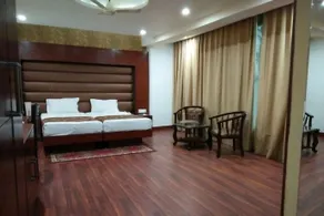 Geetika Galaxy Hotel By Wb Inn - Image 2