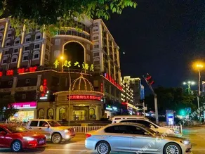 Didu Hotel - Image 2