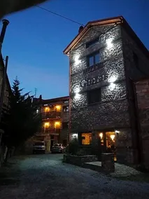 Gioras Hotel - Image 4