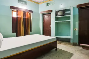 SPOT ON Indra Bhawan Lodge - Image 4
