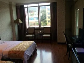 Xingyi Longtai Inn - Image 3