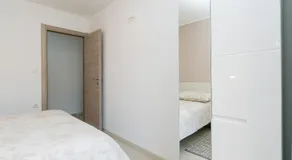 Ninas - Image 4