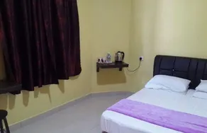 Bougainvillea Inn - Image 2