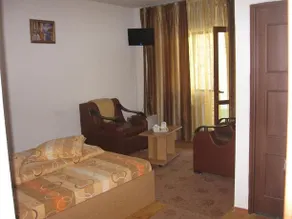 Pensiunea Pomi Oesti - Image 3