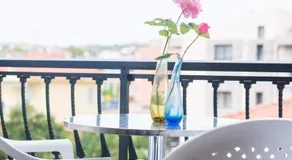 Studios Bridge - Image 4