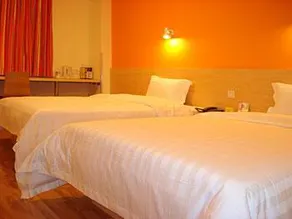 7 Days Inn West Street - Yangshuo - Image 4