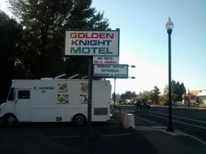 Golden Knight Motel Gresham - Image 3