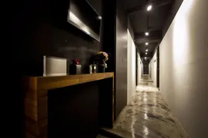 O2 Hotel M9 House - Image 3