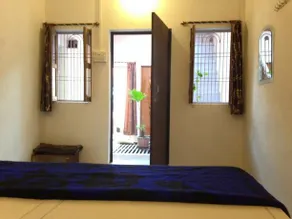 Paradise Inn Guest House - Image 2
