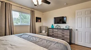 Sierra Nevada Mountain Retreat, Set on Citrus Farm - Image 2