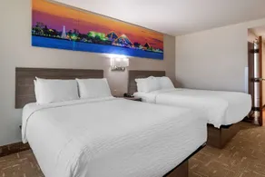 FOUR POINTS BY SHERATON GALVESTON - Image 5