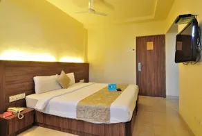 FabHotel Navi Mumbai - Image 4