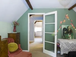Penny Farthings Cottage - Image 2