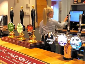 The Red Lion Hotel - Image 3