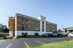 Quality Inn & Suites Wytheville - Image 4