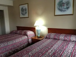Starlite Cottage Motel - Image 3