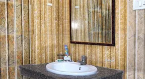 ASIAN INTERNATIONAL HOTEL - Image 4
