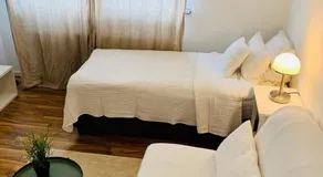 Top Renoviertes Apartement In Bester Lage Von Homburg- 5 Fußminuten Zur Uniklinik - Image 4