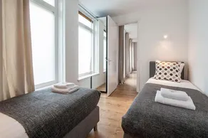 Sarphatipark Apartments - Image 3