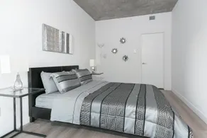 Loft moderne au coeur de Montreal - Image 2