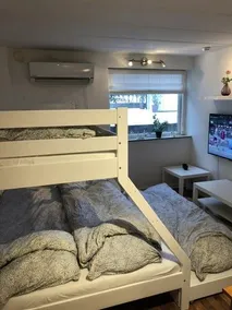 Frisholm Bed and Bed - Image 4