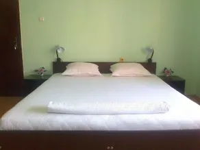 House Stoyanovi - Image 3