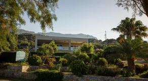 Alikes Villa - Image 3