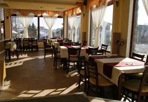 Boryka Family Hotel - Image 2